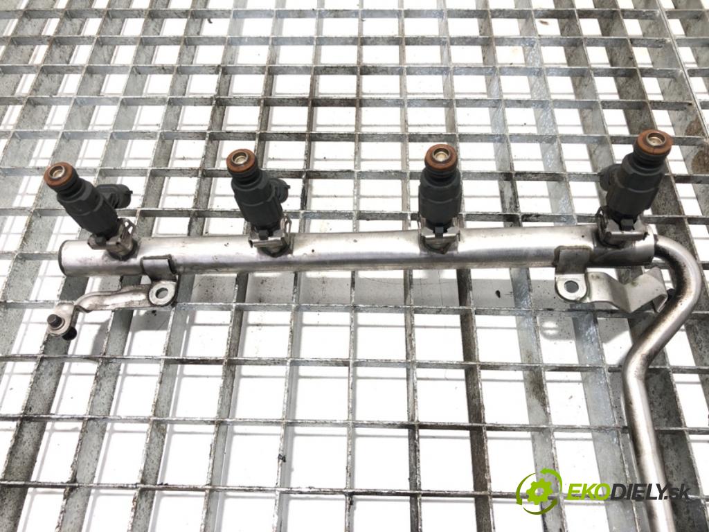 AUDI A6 C6 (4F2) 2004 - 2011    4.2 quattro 246 kW [335 KM] benzyna 2004 - 2006  Lišta vstrekovacia 079133681P (Vstrekovacia lišta)