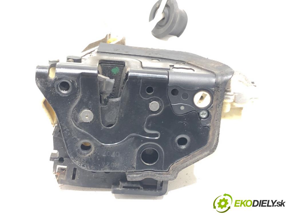 AUDI Q7 (4LB) 2006 - 2016    4.2 TDI quattro 240 kW [326 KM] olej napędowy 2007 - 2009  zámok dveře pravý přední část 301837016A