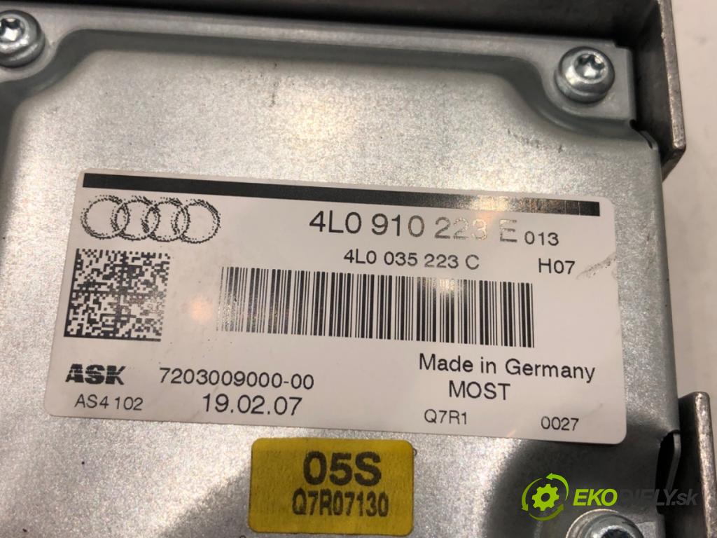 AUDI Q7 (4LB) 2006 - 2016    4.2 TDI quattro 240 kW [326 KM] olej napędowy 2007 - 2009  Zosilňovač 4L0910223E (Zosilňovač)