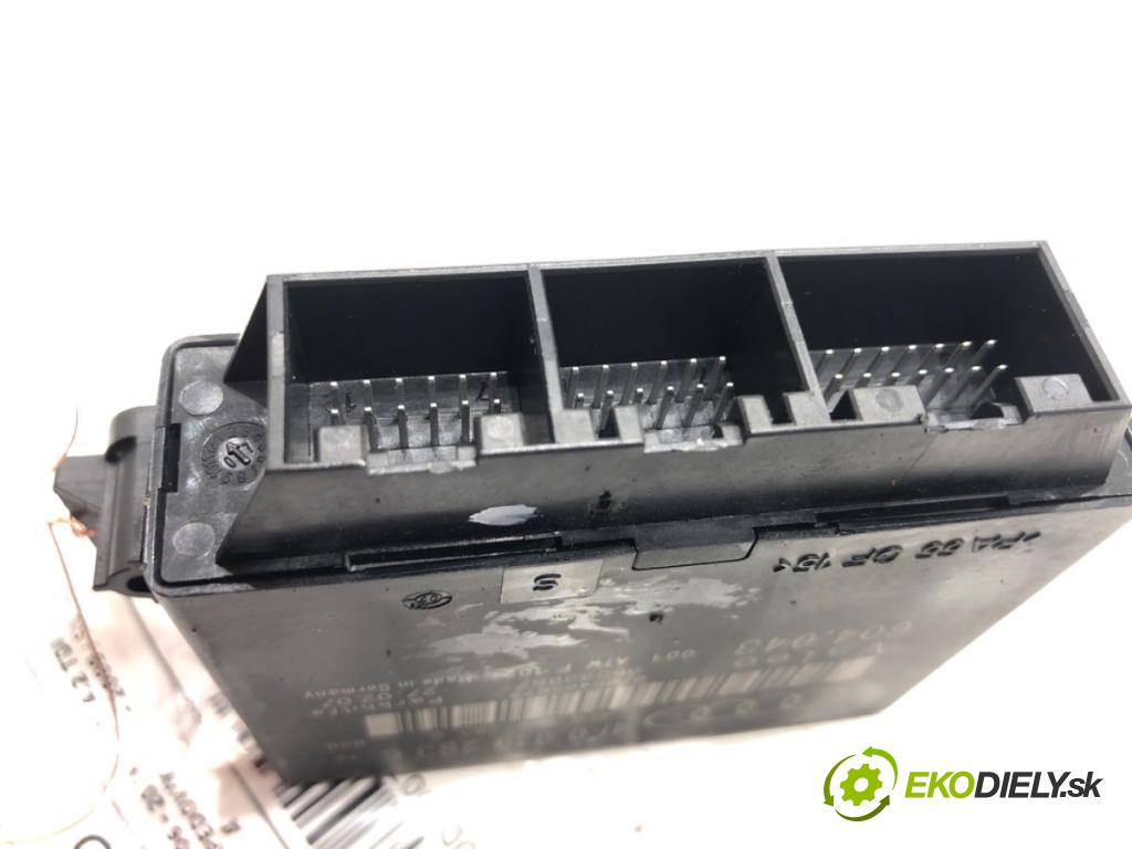 AUDI Q7 (4LB) 2006 - 2016    4.2 TDI quattro 240 kW [326 KM] olej napędowy 2007 - 2009  modul PDC 4F0919283G (Ostatní)