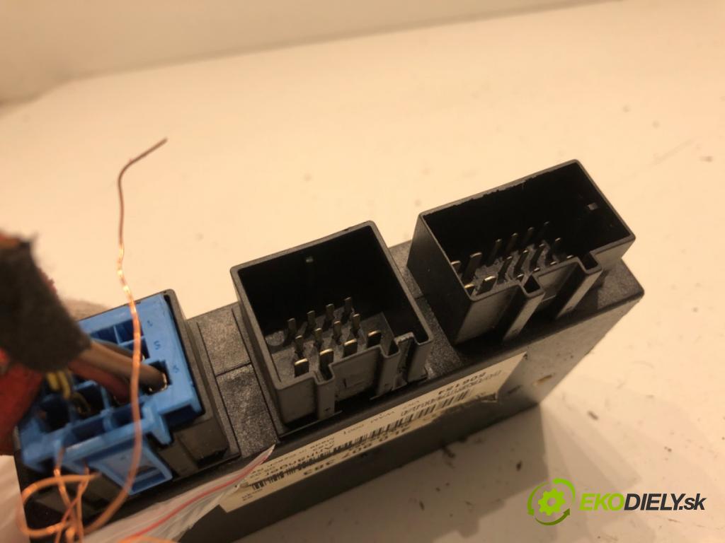 AUDI Q7 (4LB) 2006 - 2016    4.2 TDI quattro 240 kW [326 KM] olej napędowy 2007 - 2009  Modul ťažného oka 4L0907383 (Riadiaca jednotka ostatné)