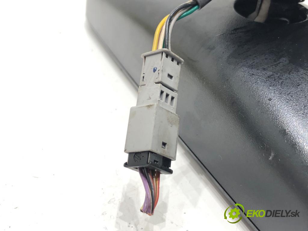 AUDI Q7 (4LB) 2006 - 2016    4.2 TDI quattro 240 kW [326 KM] olej napędowy 2007 - 2009  zpětné zrcátko vnitřní 4L0857511A (Světla vnitřní)