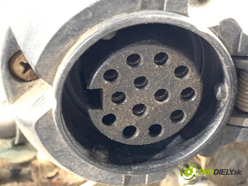 AUDI Q7 (4LB) 2006 - 2016    4.2 TDI quattro 240 kW [326 KM] olej napędowy 2007 - 2009  Hák tažné zařízení 4L0803921E (Tažná zařízení)