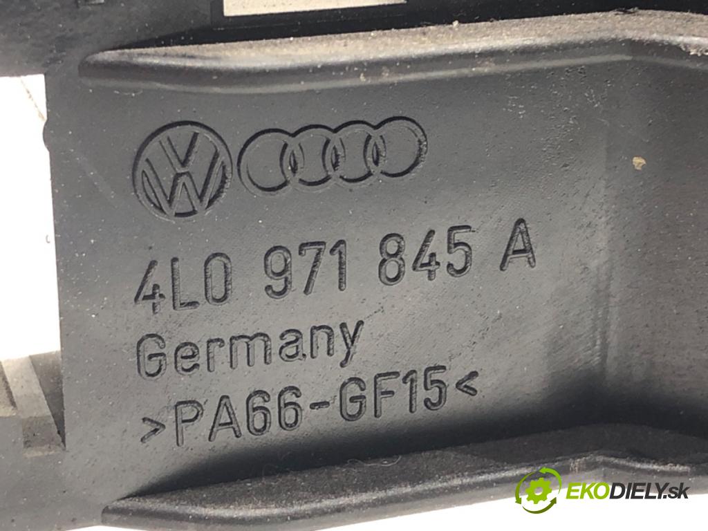AUDI Q7 (4LB) 2006 - 2016    4.2 TDI quattro 240 kW [326 KM] olej napędowy 2007 - 2009  skříňka poistková 4L0971845A (Pojistkové skříňky)