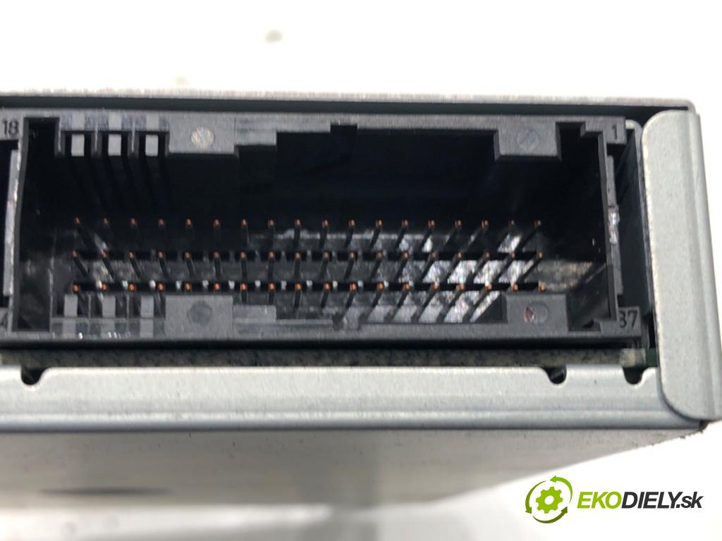 AUDI Q7 (4LB) 2006 - 2016    4.2 TDI quattro 240 kW [326 KM] olej napędowy 2007 - 2009  Modul KAMERY ZPĚT: 4L0910441A (Riadiaca jednotka ostatné)