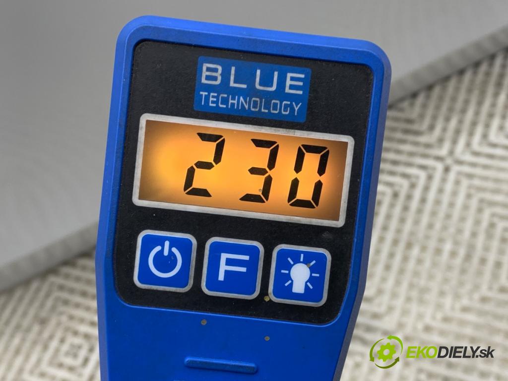 AUDI A4 B8 Kombi 2008 88 kW 1.8 TFSI 1798 Dvere pravy predný