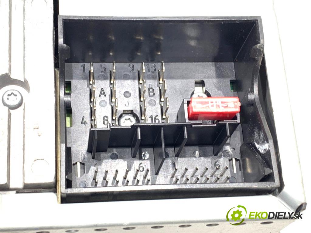 VW GOLF V (1K1) 2003 - 2010    2.0 TDI 103 kW [140 KM] olej napędowy 2004 - 2008  RADIO 1K0035191D (Audio zariadenie)