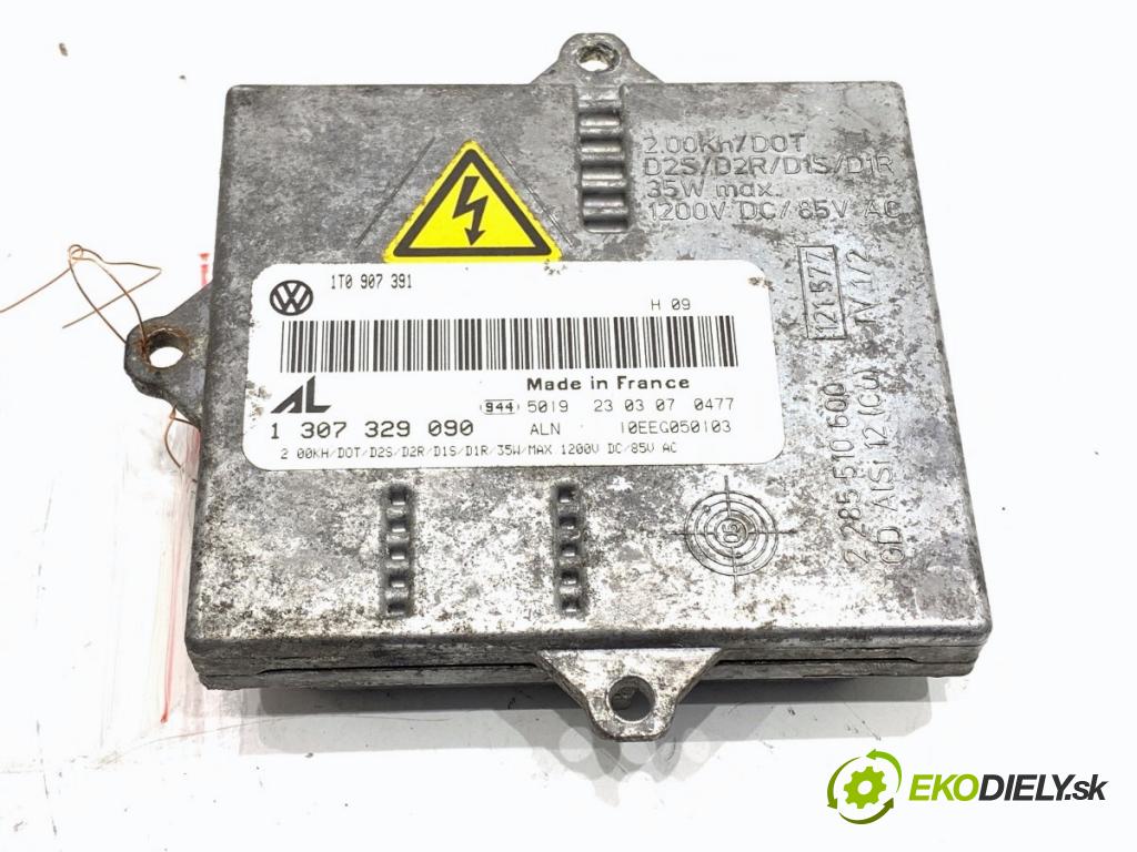 VW GOLF V (1K1) 2003 - 2010    2.0 TDI 103 kW [140 KM] olej napędowy 2004 - 2008  Menič XENON 1T0907391 1307329090 (Riadiaca jednotka xenónu)