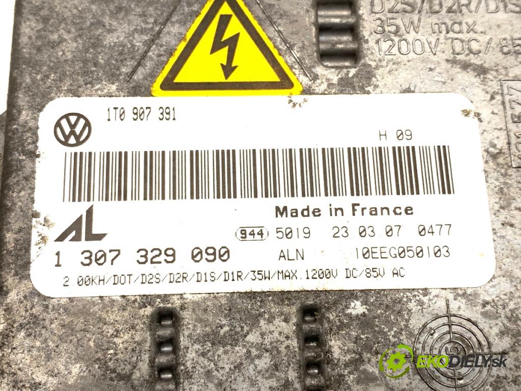 VW GOLF V (1K1) 2003 - 2010    2.0 TDI 103 kW [140 KM] olej napędowy 2004 - 2008  Menič XENON 1T0907391 1307329090 (Riadiaca jednotka xenónu)