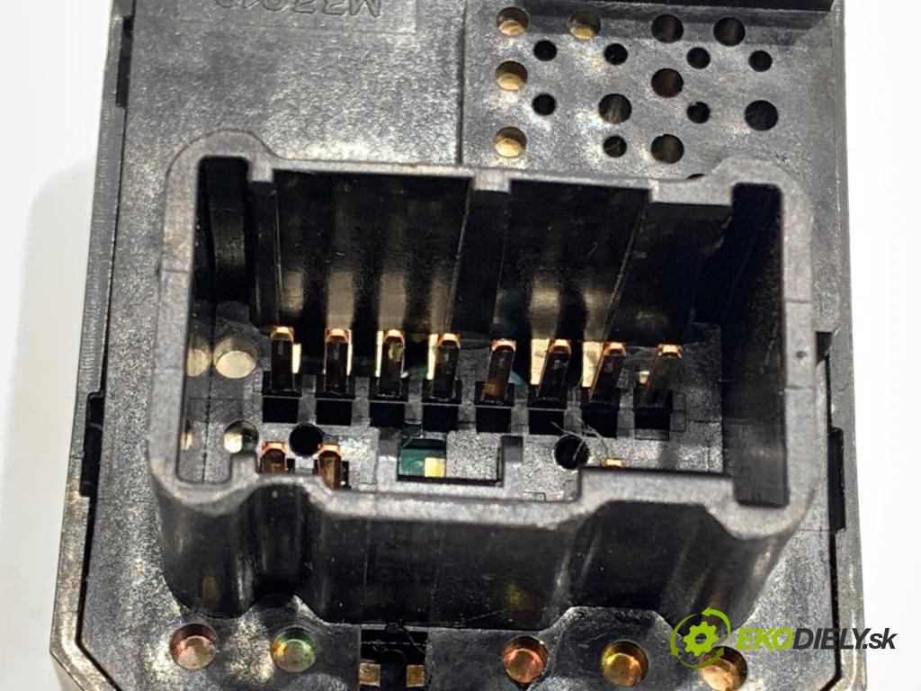 HONDA CR-V III (RE_) 2006 - 2022    2.0 i-VTEC (RE5, RE1) 110 kW [150 KM] benzyna 2007 - 2012  Prepínač nastavenia spätných zrkadiel  (Prepínacie páčky pod volantom)