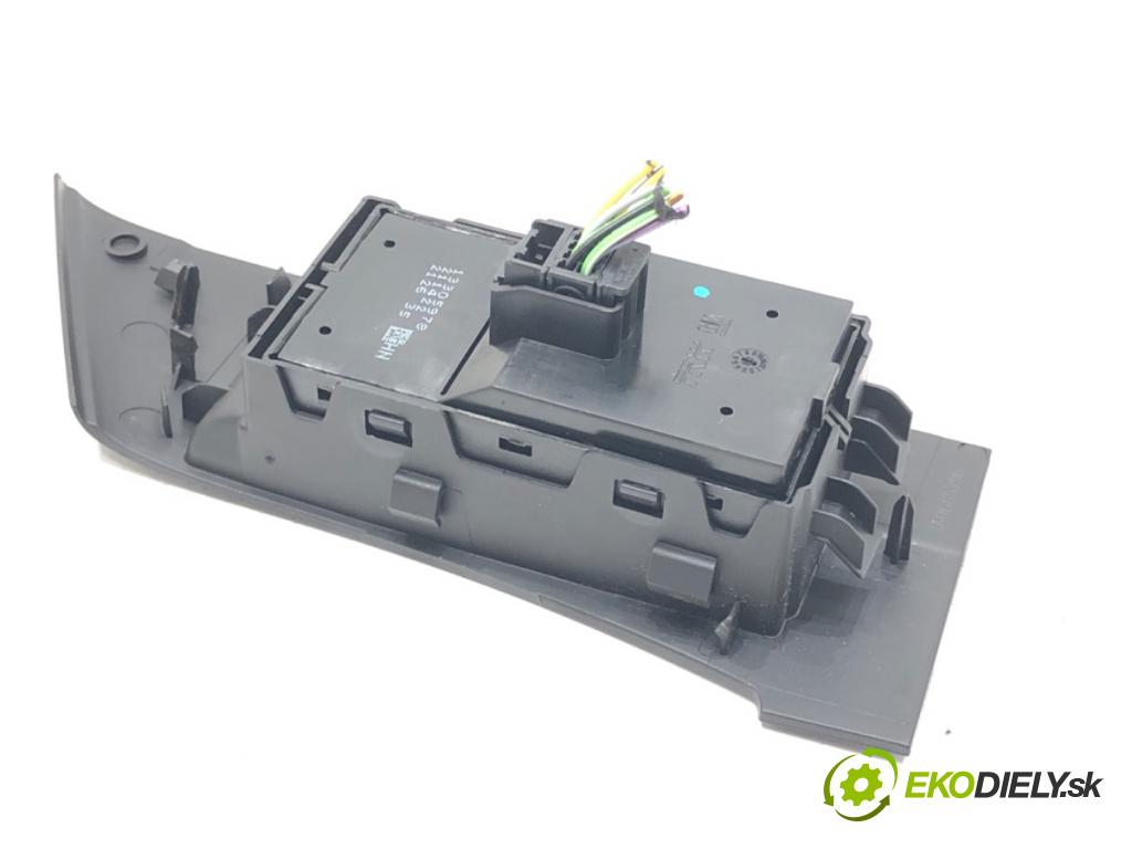 OPEL ASTRA J (P10) 2009 - 2015    1.4 Turbo (68) 103 kW [140 KM] benzyna 2009 - 2015  přepínač oken 13305978 (Ovládaní topení a přepínače)