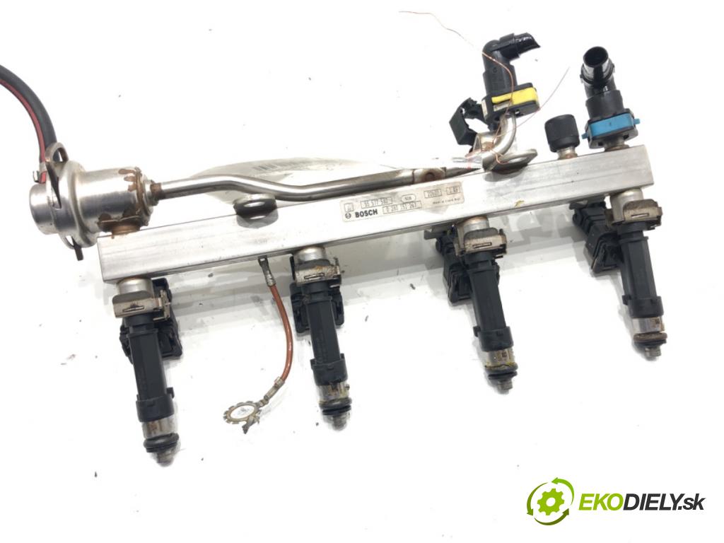 OPEL ASTRA J (P10) 2009 - 2015    1.4 Turbo (68) 103 kW [140 KM] benzyna 2009 - 2015  Lišta vstrekovacia 55577580 (Vstrekovacia lišta)