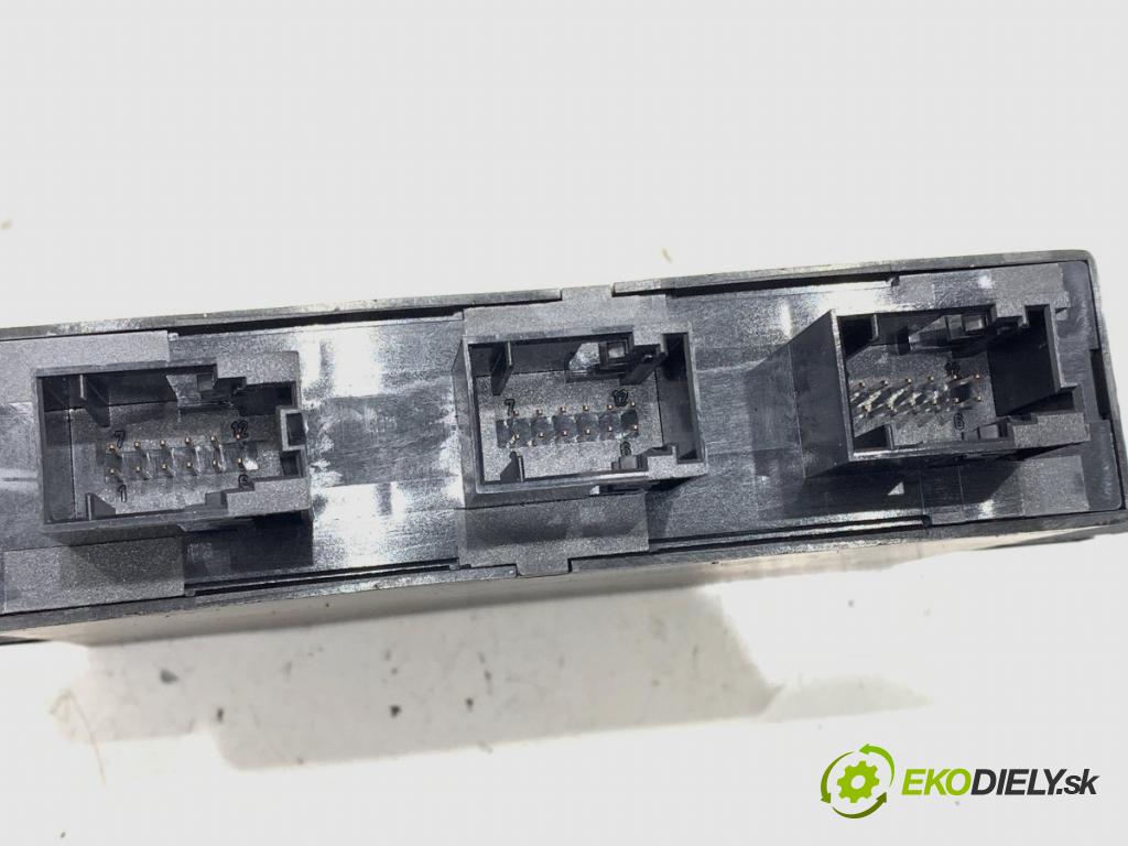 BMW X3 (E83) 2003 - 2011    xDrive 18 d 100 kW [136 KM] olej napędowy 2009 - 2011  Modul PDC 9116542 (Riadiaca jednotka ostatné)