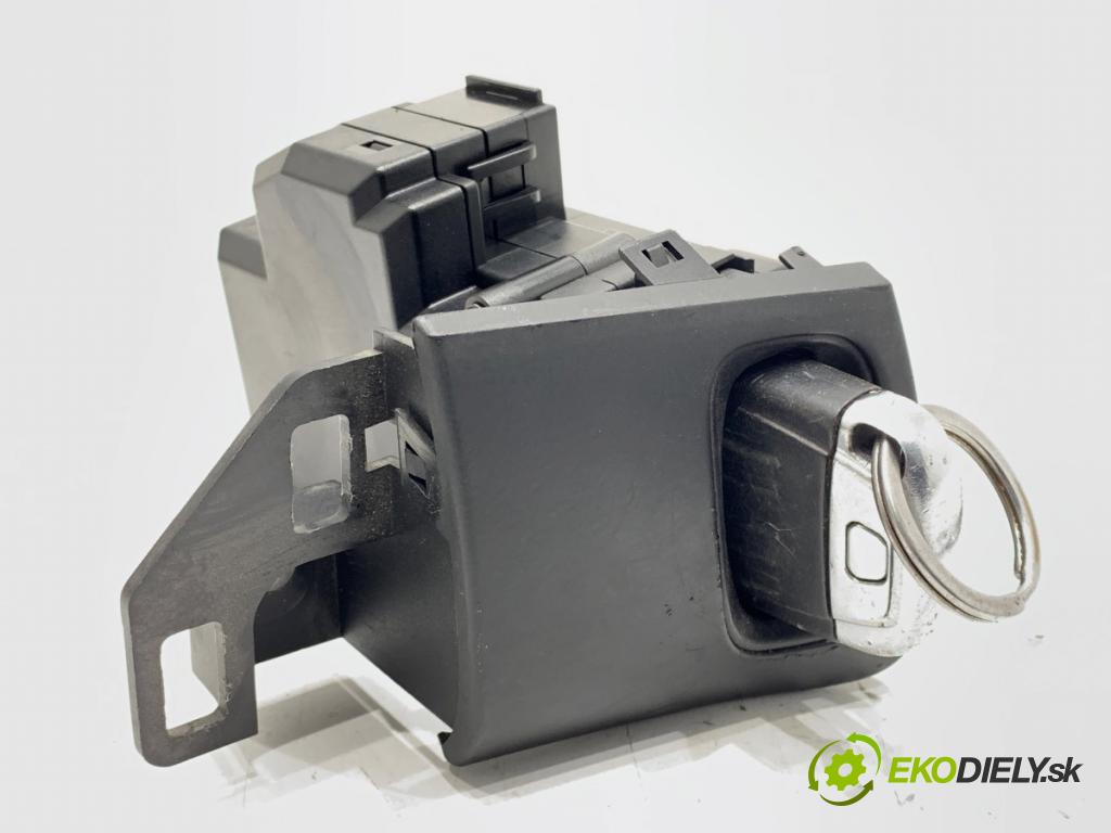 AUDI A4 B8 Avant (8K5) 2007 - 2015    1.8 TFSI 88 kW [120 KM] benzyna 2008 - 2015  spínačka 8K0909131C (Spínací skříňky a klíče)