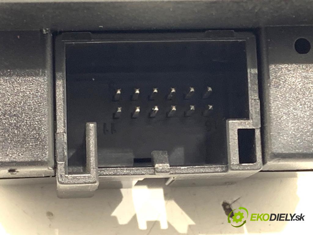 AUDI A4 B8 Avant (8K5) 2007 - 2015    1.8 TFSI 88 kW [120 KM] benzyna 2008 - 2015  spínačka 8K0909131C (Spínací skříňky a klíče)