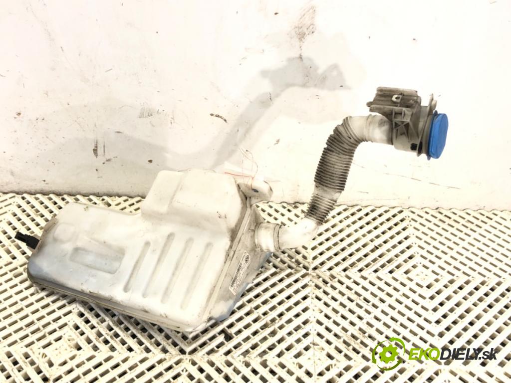 SKODA OCTAVIA III Combi (5E5, 5E6) 2012 - 2022    1.4 TSI 110 kW [150 KM] benzyna 2014 - 2020  Nádržka ostrekovačov 5Q0955448AP