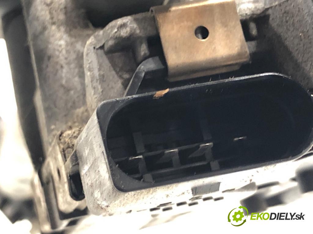 SKODA OCTAVIA III Combi (5E5, 5E6) 2012 - 2022    1.4 TSI 110 kW [150 KM] benzyna 2014 - 2020  Mechanizmus stieračov predný 5E1955023B 3397022028 (Motorček stieračov predný)