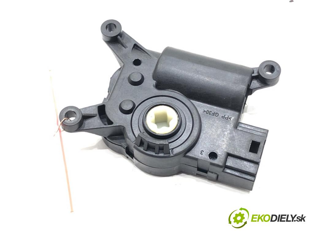 SKODA OCTAVIA III Combi (5E5, 5E6) 2012 - 2022    1.4 TSI 110 kW [150 KM] benzyna 2014 - 2020  Motorček kúrenia 5Q0907511K (Motorček kúrenia)