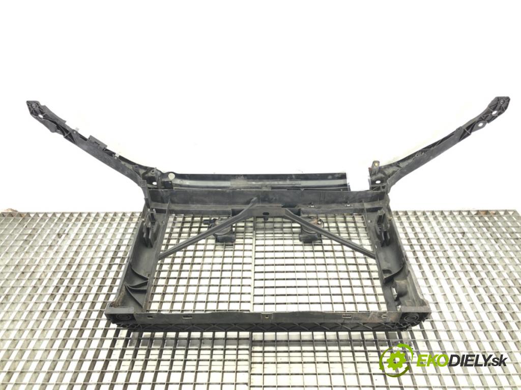 SKODA OCTAVIA III Kombi 2017 110 kW 1.4 TSI 1395 držák přední část  (Výztuhy přední)