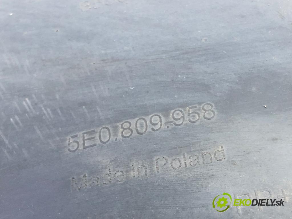 SKODA OCTAVIA III Combi (5E5, 5E6) 2012 - 2022    1.4 TSI 110 kW [150 KM] benzyna 2014 - 2020  podblatník pravý přední část 5E0809958