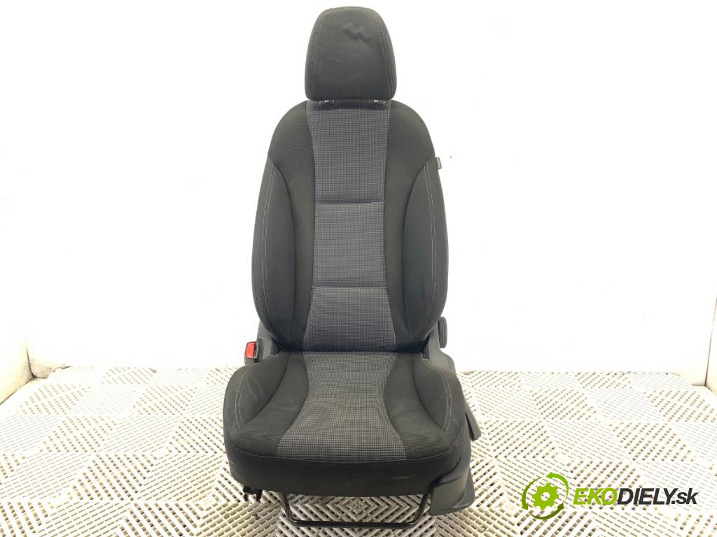 HYUNDAI i30 (GD) 2011 - 2022    1.6 88 kW [120 KM] benzyna 2012 - 2016  Sedadlo ľavy predný 