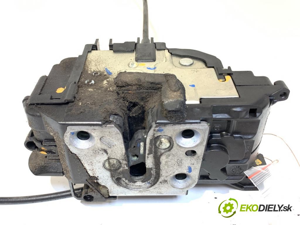 RENAULT CLIO III liftback 2009 74 kW 1.2 16V (BR0P, CR0P) 1149 zámok dveře levý přední část