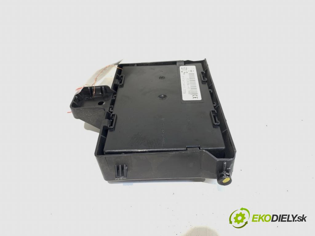 RENAULT CLIO III liftback 2009 74 kW 1.2 16V (BR0P, CR0P) 1149 Modul BCM 8200652284B (Riadiaca jednotka ostatné)