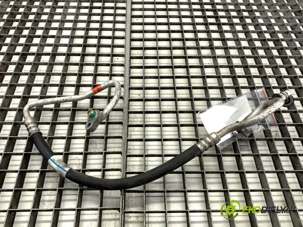 HYUNDAI i30 (GD) 2011 - 2022    1.6 88 kW [120 KM] benzyna 2012 - 2016  rúrka klimatizácie 97762-A6051 (Rúrka klimatizácie)