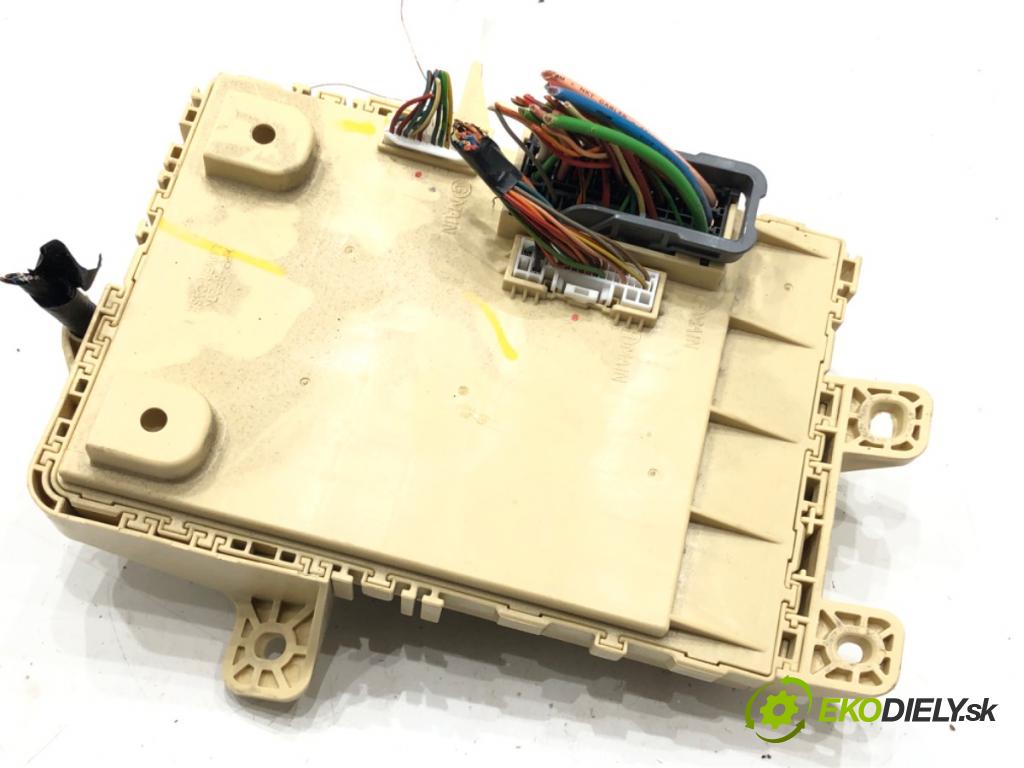 HYUNDAI i30 (GD) 2011 - 2022    1.6 88 kW [120 KM] benzyna 2012 - 2016  skříňka poistková 91950-A6021 (Pojistkové skříňky)