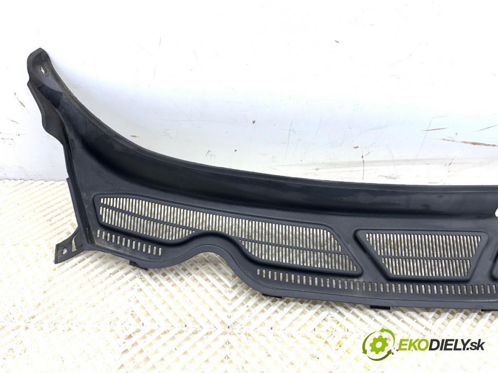 FORD ECOSPORT 2011 - 2022    1.0 EcoBoost 92 kW [125 KM] benzyna 2013 - 2022  Torpédo, plast pod čelné okno CN15A02216 (Torpédo (plast pod čelným sklom))