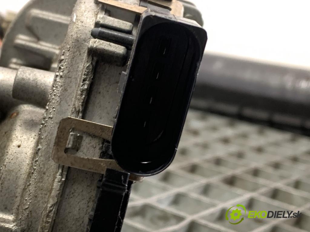 FORD ECOSPORT 2011 - 2022    1.0 EcoBoost 92 kW [125 KM] benzyna 2013 - 2022  Mechanizmus stieračov predný CN15-17504-AD (Motorček stieračov predný)