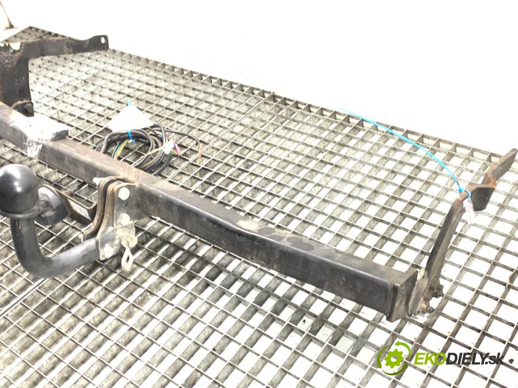 FORD ECOSPORT SUV 2015 92 kW 1.0 EcoBoost 998 Hák tažné zařízení  (Tažná zařízení)