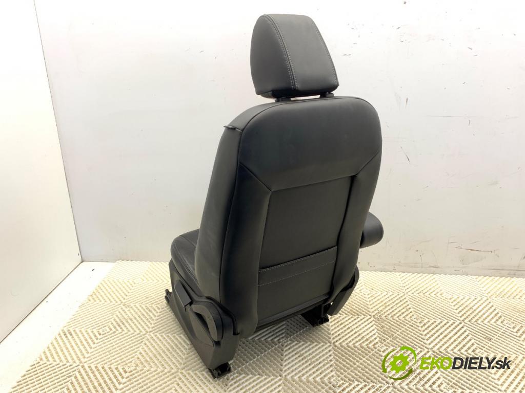 FORD ECOSPORT 2011 - 2022    1.0 EcoBoost 92 kW [125 KM] benzyna 2013 - 2022  Sedadlo ľavy predný