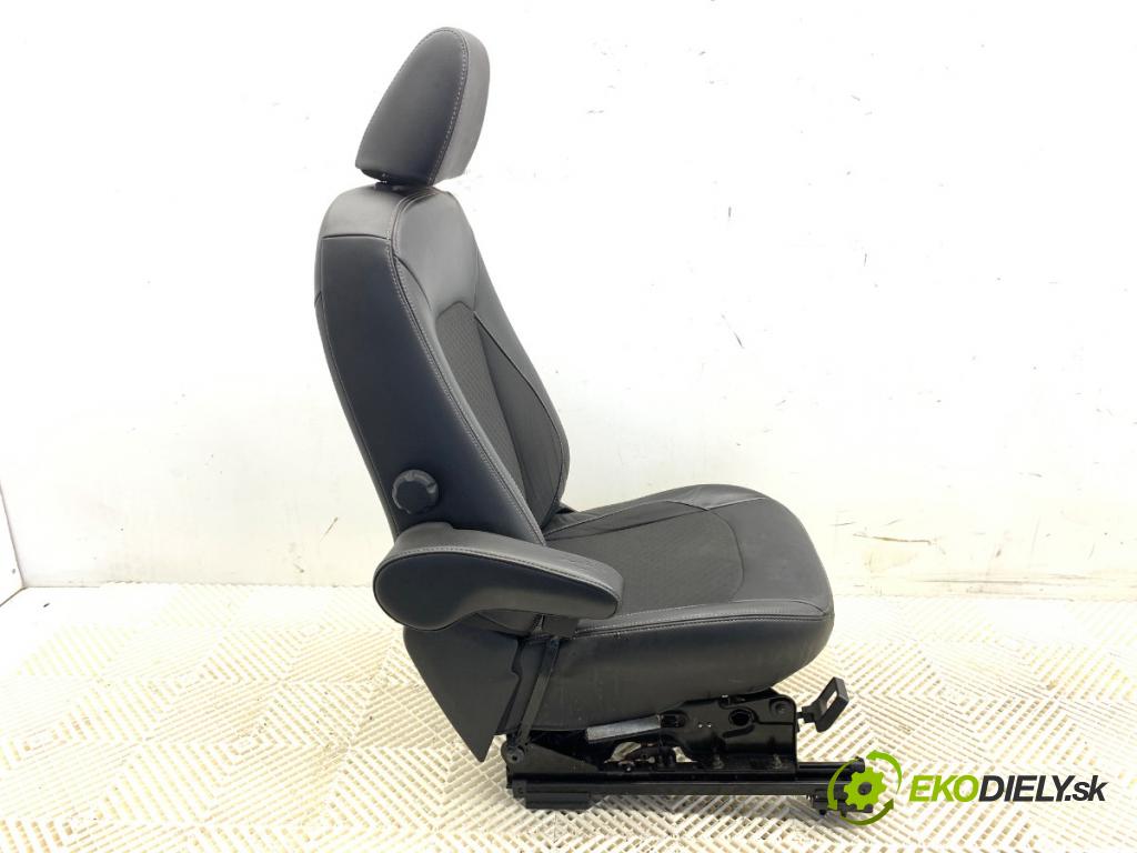 FORD ECOSPORT 2011 - 2022    1.0 EcoBoost 92 kW [125 KM] benzyna 2013 - 2022  Sedadlo ľavy predný