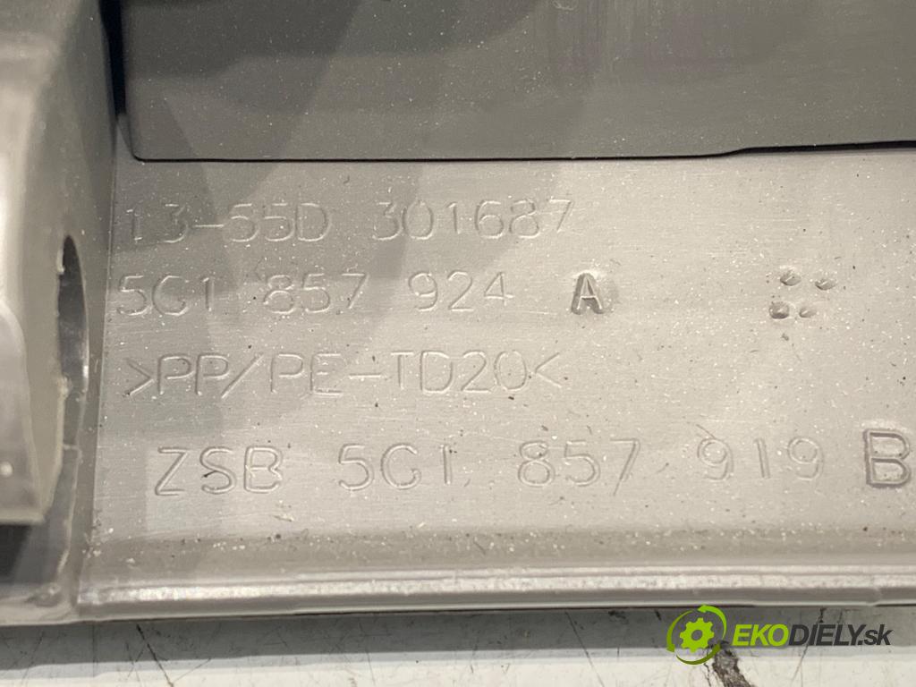 VW GOLF VII (5G1, BQ1, BE1, BE2) 2012 - 2022    1.4 TSI 90 kW [122 KM] benzyna 2012 - 2022  Priehradka, kastlík 5G1857924A