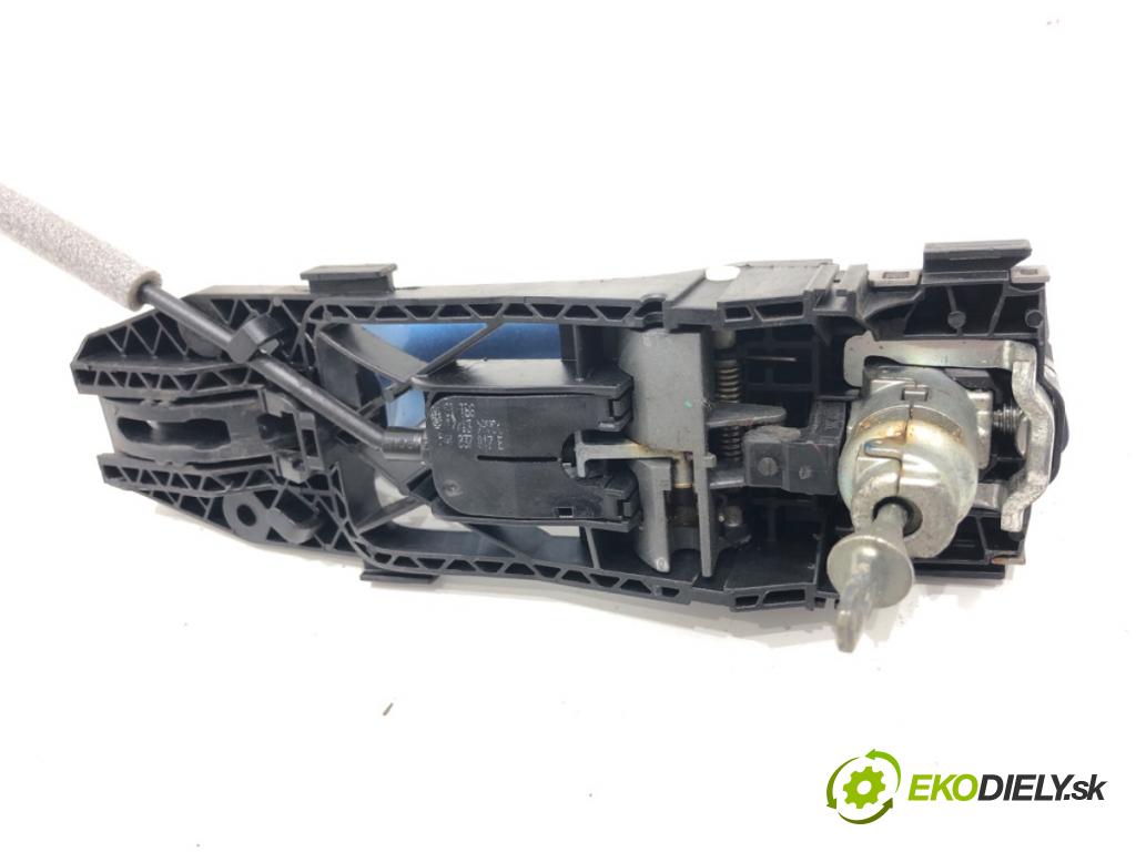 VW GOLF VII liftback 2013 90 kW 1.4 TSI 1395 Kľučka vonkajšia ľavy predný