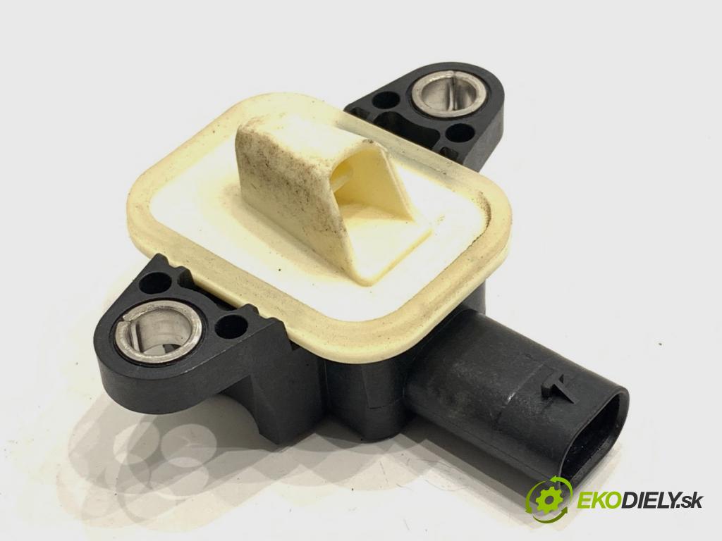 AUDI A6 C7 (4G2, 4GC) 2010 - 2018    3.0 TDI quattro 180 kW [245 KM] olej napędowy 2011 - 2018  Snímač nárazu 4H0955557 (Snímač nárazu)