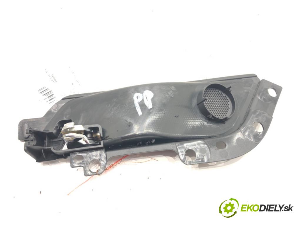 SKODA RAPID (NA2) 2011 - 2022    1.6 TDI 77 kW [105 KM] olej napędowy 2011 - 2013  klika vnitřní pravý přední část 5JB867012