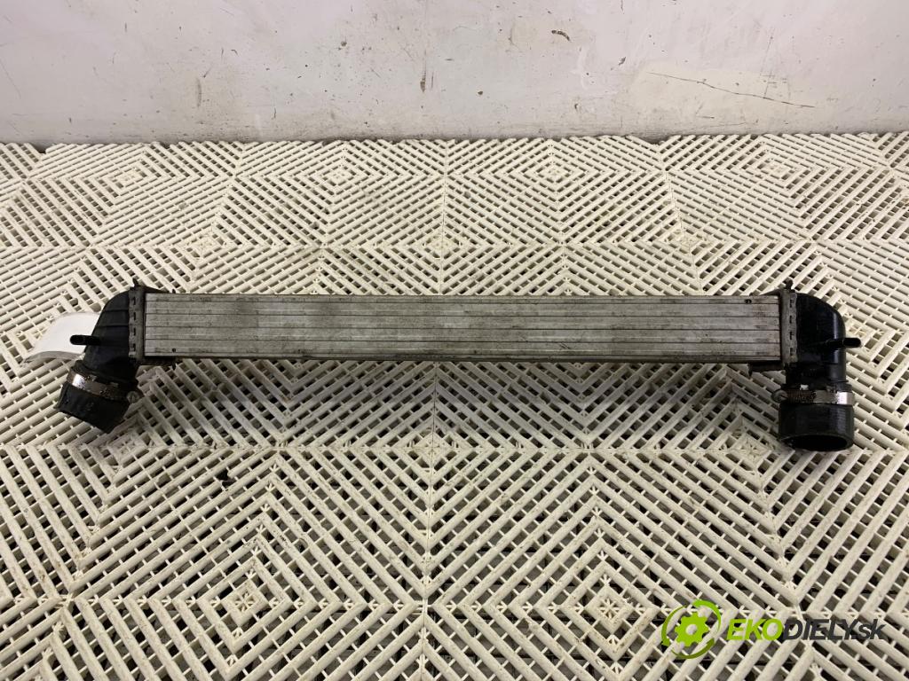 SKODA RAPID (NA2) 2011 - 2022    1.6 TDI 77 kW [105 KM] olej napędowy 2011 - 2013  intercooler 6R0145805 (Chladiče nasávaného vzduchu (intercoolery))