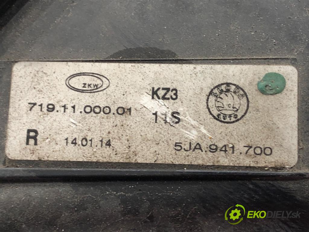 SKODA RAPID (NA2) 2011 - 2022    1.6 TDI 77 kW [105 KM] olej napędowy 2011 - 2013  hmlové svetlo, hmlovka pravý přední část 5JA941700