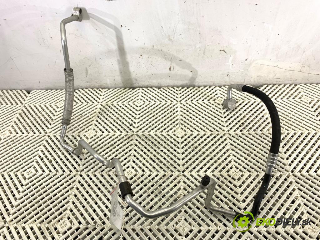 SKODA RAPID (NA2) 2011 - 2022    1.6 TDI 77 kW [105 KM] olej napędowy 2011 - 2013  rúrka klimatizácie 6R1820743J (Rúrka klimatizácie)