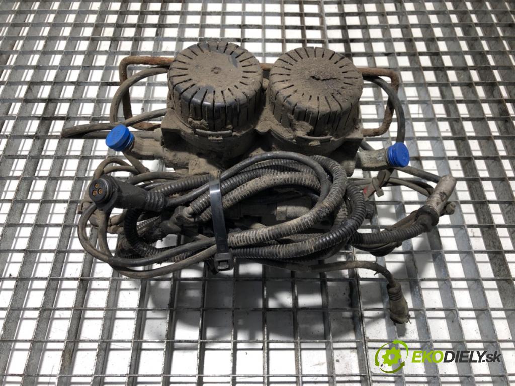 SCANIA 4 - series 1995 - 2008    114 C/330  Ventil modul EBS Z004174
