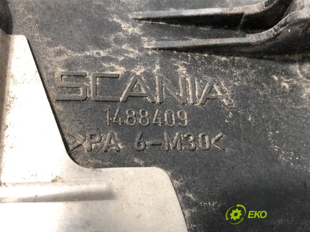 SCANIA 4 - series 1995 - 2008    114 C/330  Kľučka vonkajšia ľavy predný 1488409