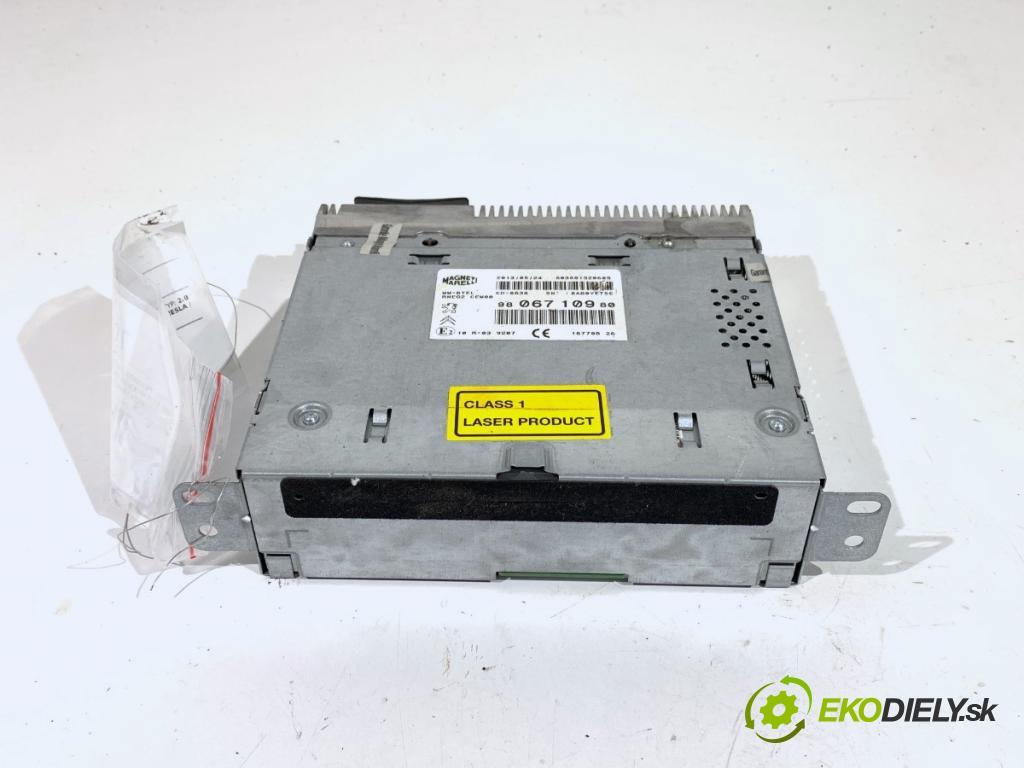 PEUGEOT 508 SW I Kombi 2013 120 kW 2.0 HDi RXH Hybrid4 1997 RADIO 9806710980 (Audio zariadenie)