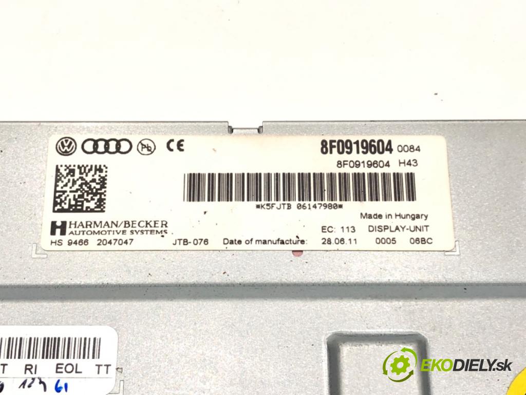 AUDI A4 B8 sedan 2011 176 kW 3.0 TDI quattro 2967 Dislpej 8F0919604 (Prístrojová doska, displej)