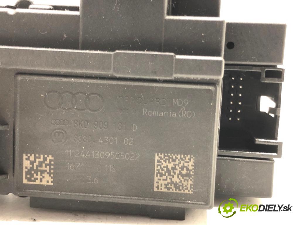 AUDI A4 B8 sedan 2011 176 kW 3.0 TDI quattro 2967 spinačka 8K0909131D (Spínacia skrinka)