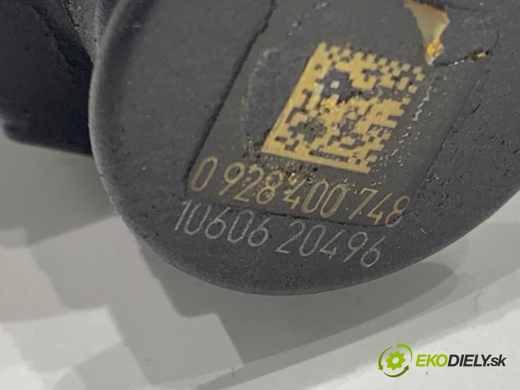 AUDI A4 B8 (8K2) 2007 - 2015    3.0 TDI quattro 176 kW [240 KM] olej napędowy 2007 - 2012  Regulátor tlaku paliva 0928400748 (Ostatní)