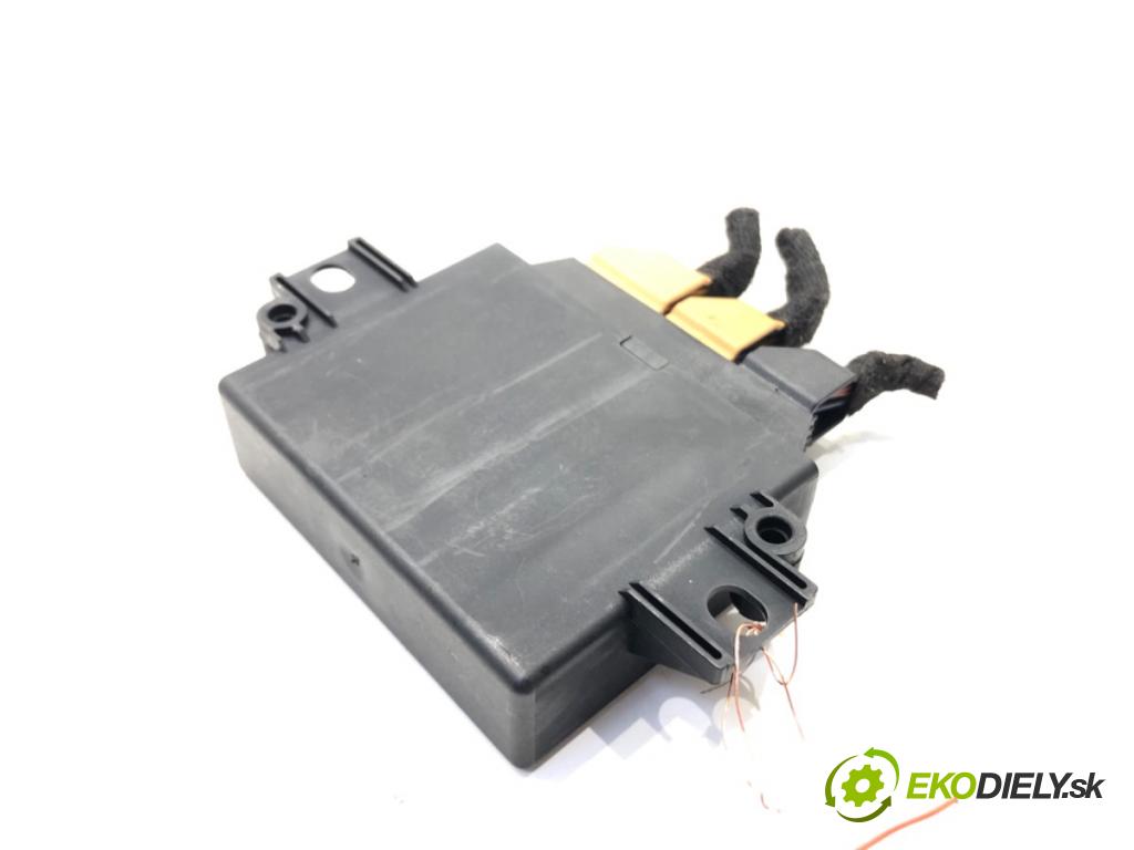 AUDI A4 B8 sedan 2011 176 kW 3.0 TDI quattro 2967 Modul PDC 8K0919475AA (Riadiaca jednotka ostatné)