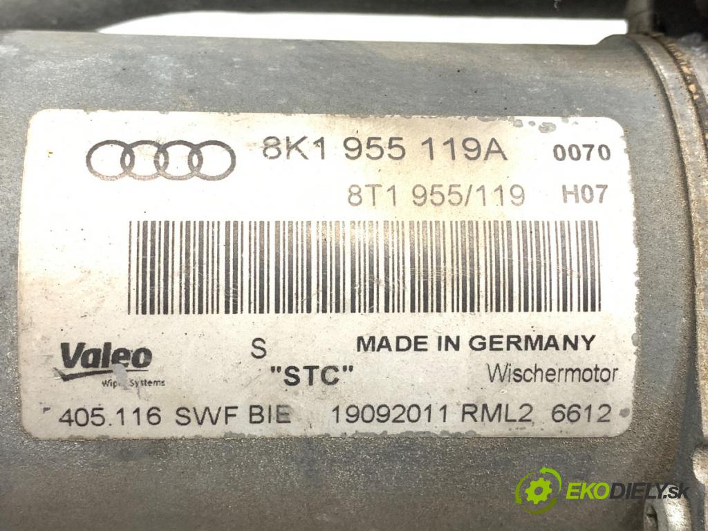 AUDI A4 B8 (8K2) 2007 - 2015    3.0 TDI quattro 176 kW [240 KM] olej napędowy 2007 - 2012  Mechanizmus stieračov predný 8K1955119A (Motorček stieračov predný)