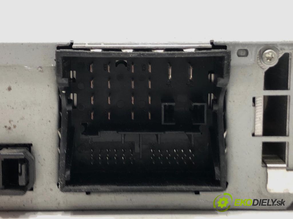 AUDI A4 B8 sedan 2011 176 kW 3.0 TDI quattro 2967 TUNER radia 4G1035053